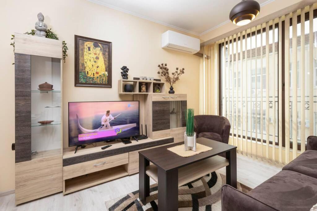 Cozy New Apartment 'Casa Vacanza ' ✵ Top Center ✵ Plovdiv Buitenkant foto