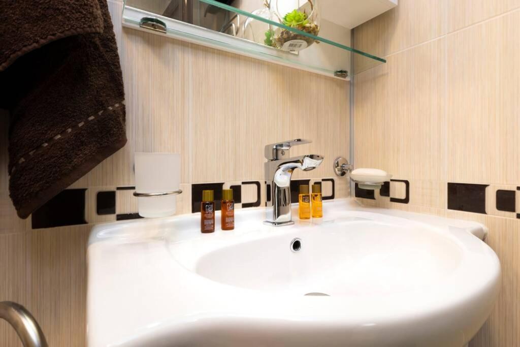 Cozy New Apartment 'Casa Vacanza ' ✵ Top Center ✵ Plovdiv Buitenkant foto